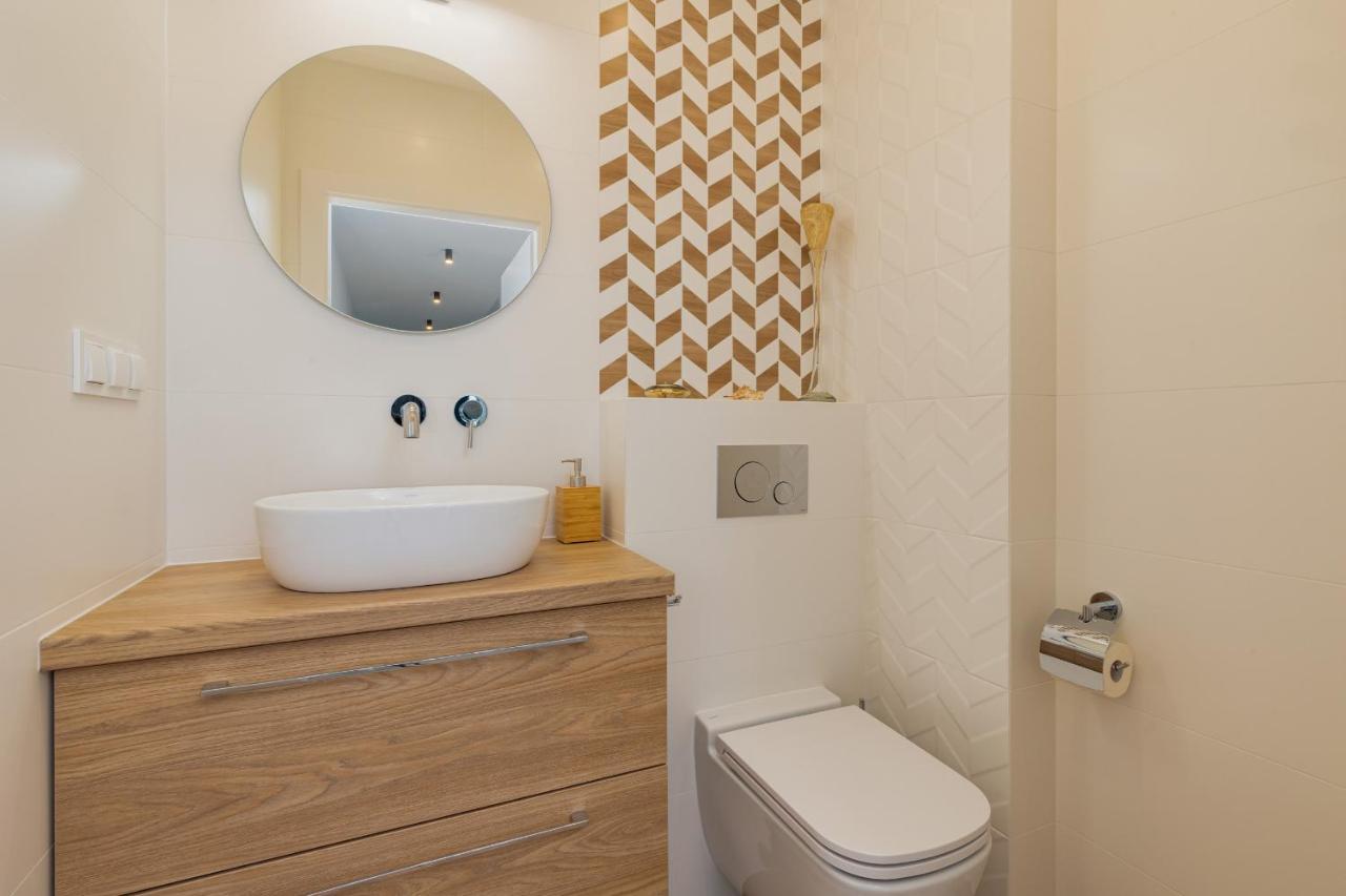 Apartament Sea Waves With Park View By Noclegi Renters Danzica Esterno foto